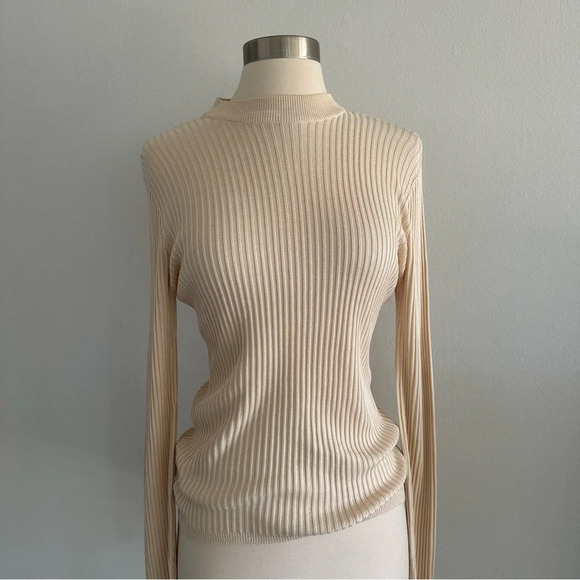 Vintage ANN TAYLOR 100% Silk Long Sleeve Ribbed Top Ivory - Picture 2 of 7
